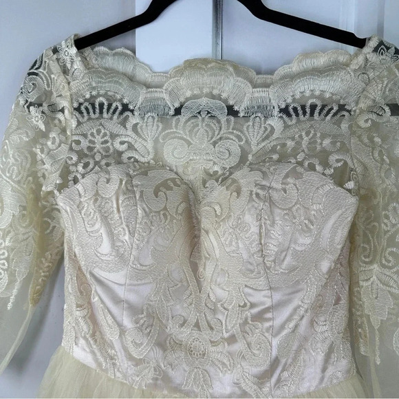 New ModCloth Chi Chi London Champagne Lace Dress Size 4 NWT Vintage‎ Inspired - Picture 7 of 14